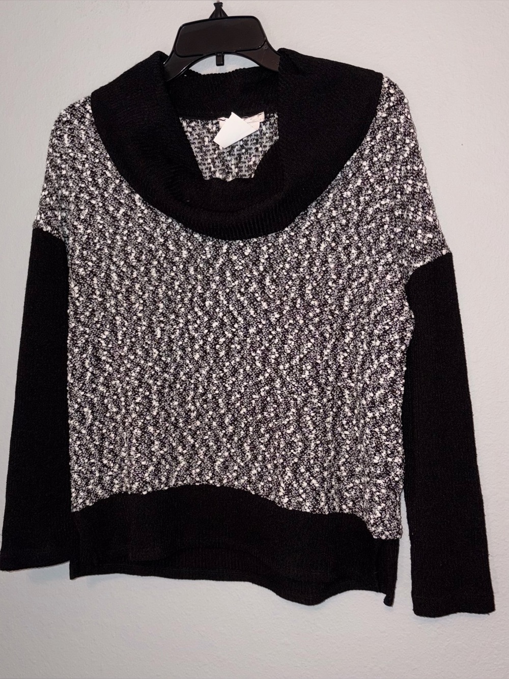 Zoe Cowl Neck Lightweight Sweater Top Size M